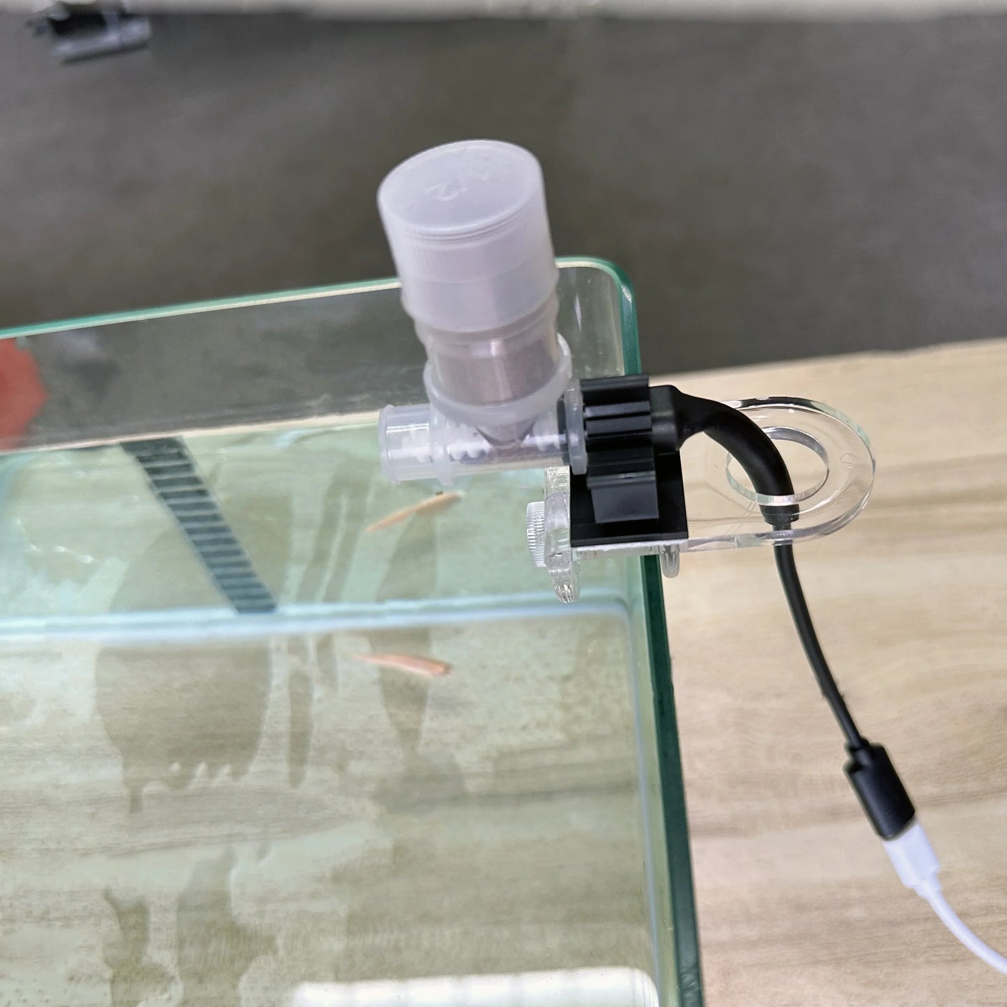 Automatic Fish Feeder - WiFi Smart Feeder for Aquarium, Timed Remote Control Fish Tank Food Dispenser Fish Shrimp Feeding